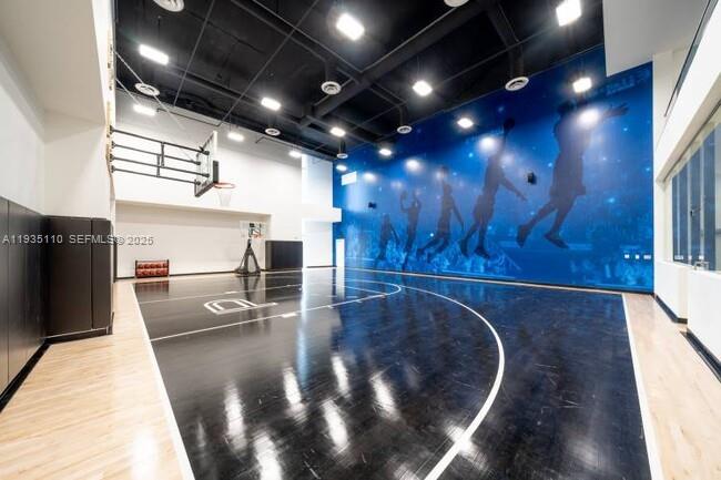 851 NE 1st Ave #3103 Miami, FL 33132