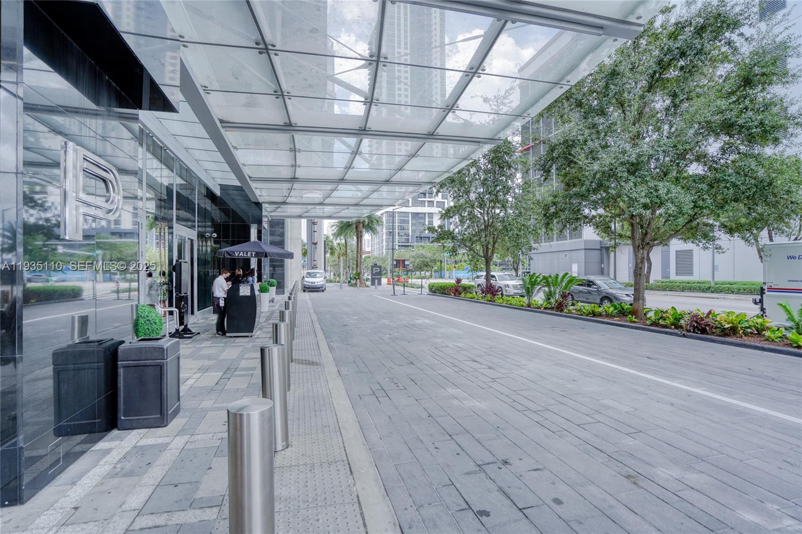 851 NE 1st Ave #3103 Miami, FL 33132