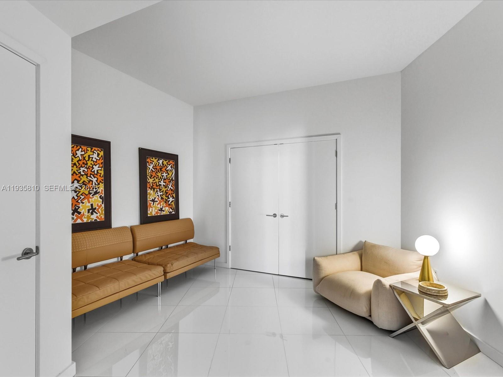 image Paramount Miami World Cen34