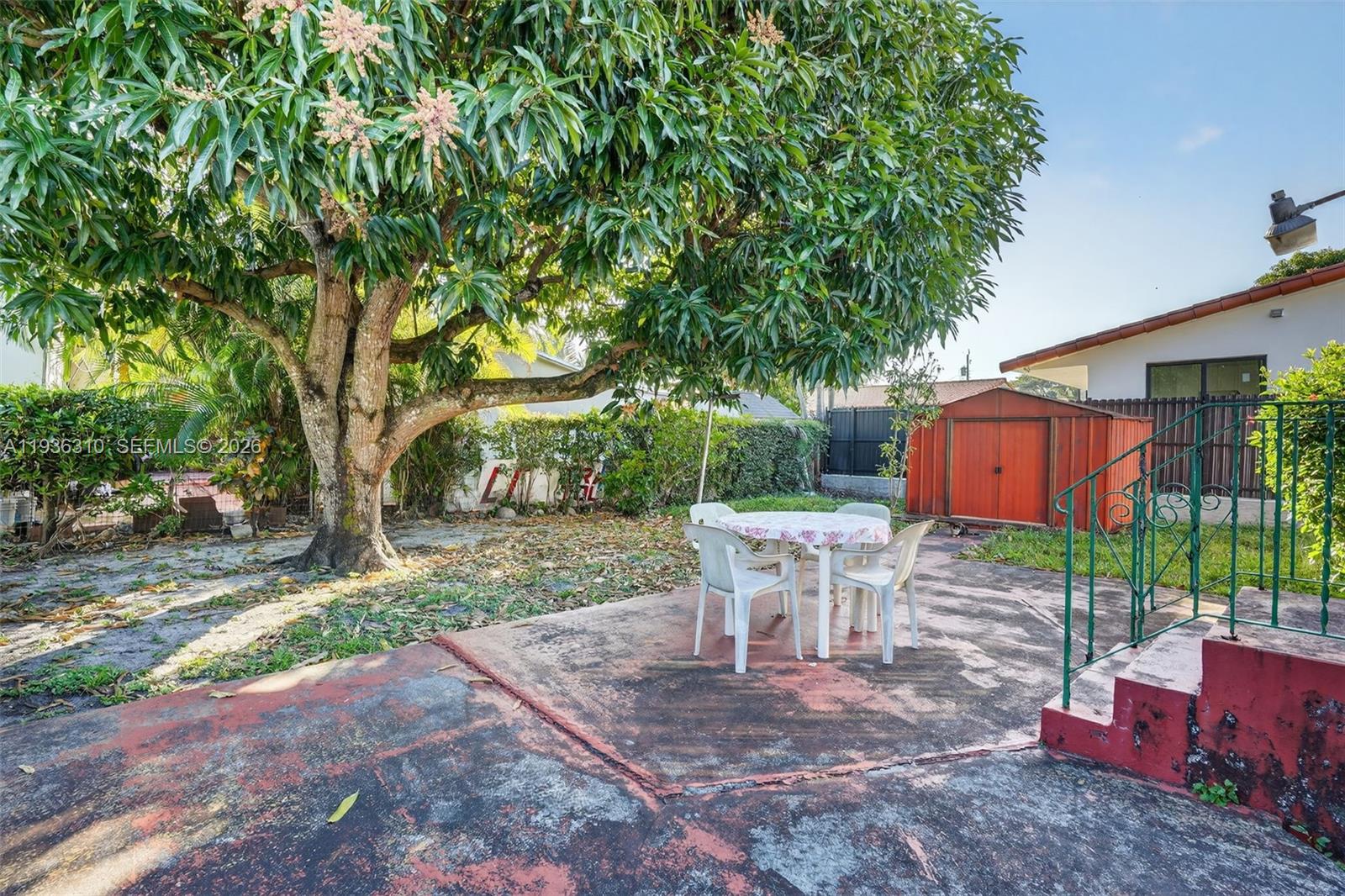 1633 SW 30th Ave Miami, FL 33145