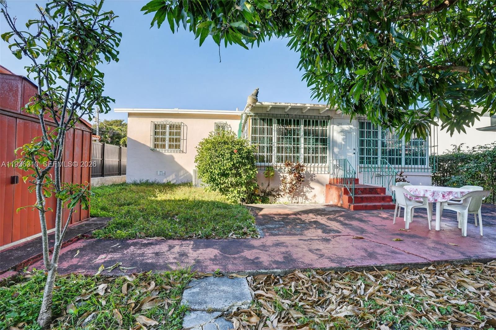 1633 SW 30th Ave Miami, FL 33145