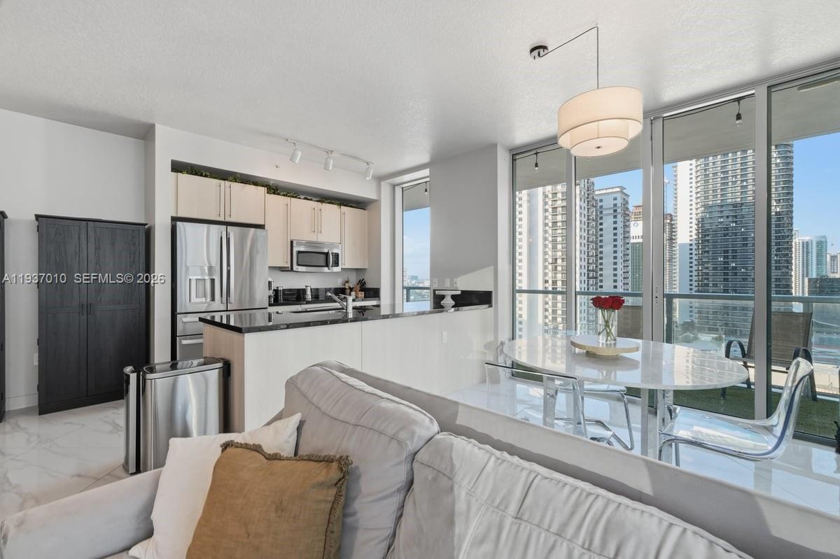 image The Axis On Brickell13