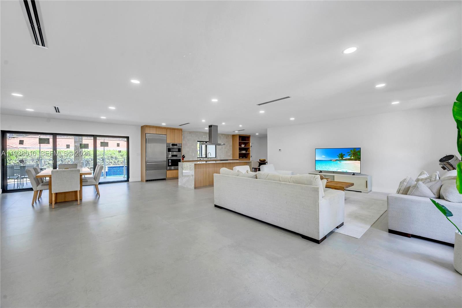 13407 SW 59th Ave Pinecrest, FL 33156