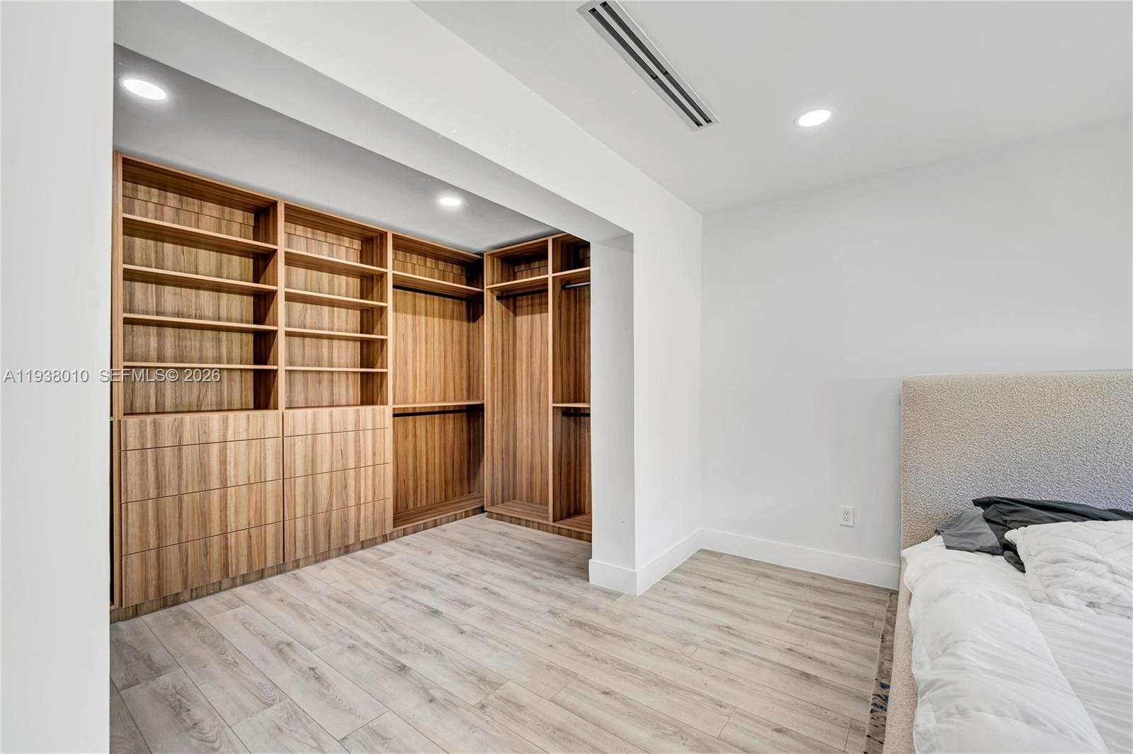 13407 SW 59th Ave Pinecrest, FL 33156