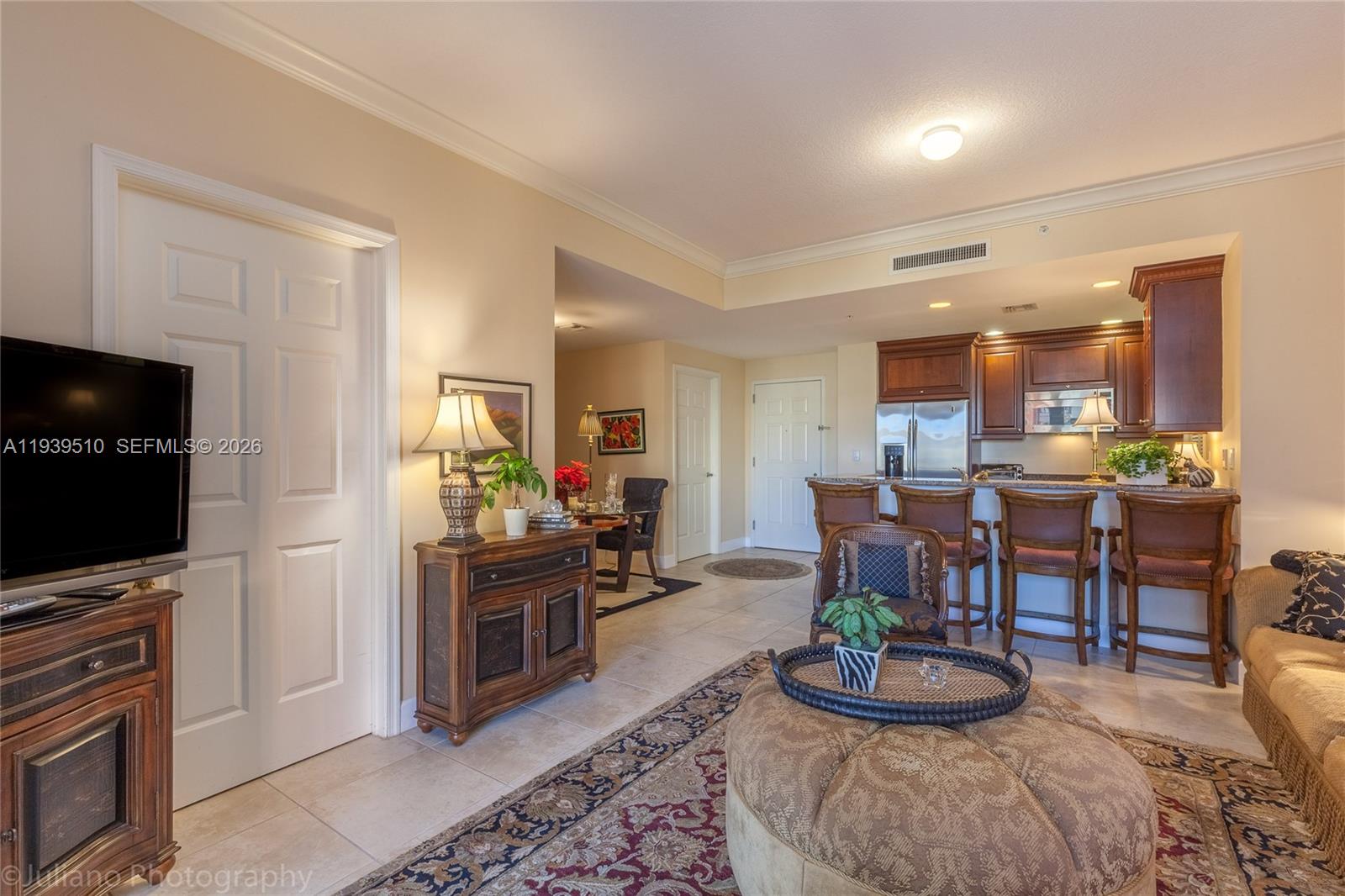 image 100 Andalusia Condo10