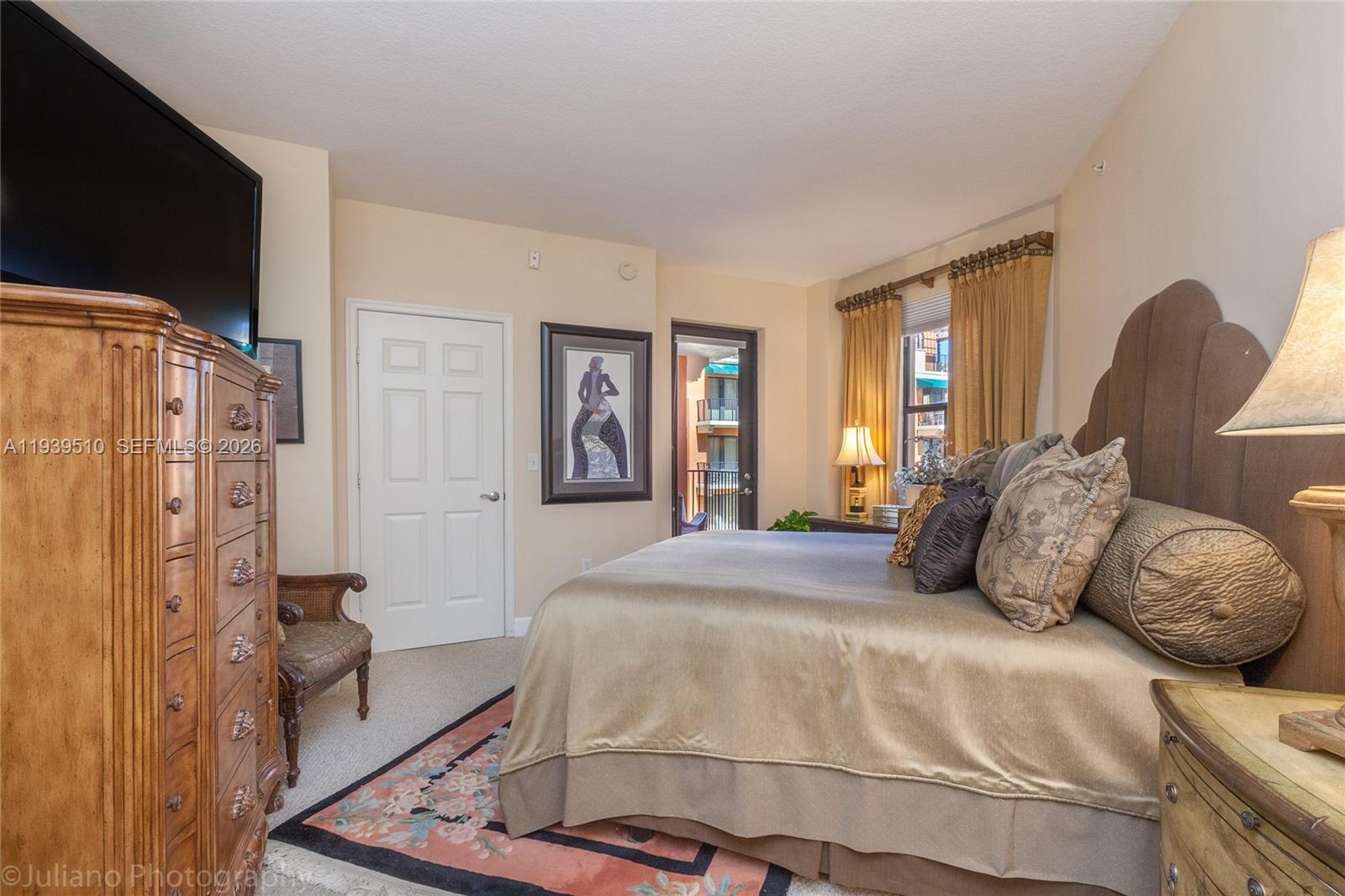 image 100 Andalusia Condo21