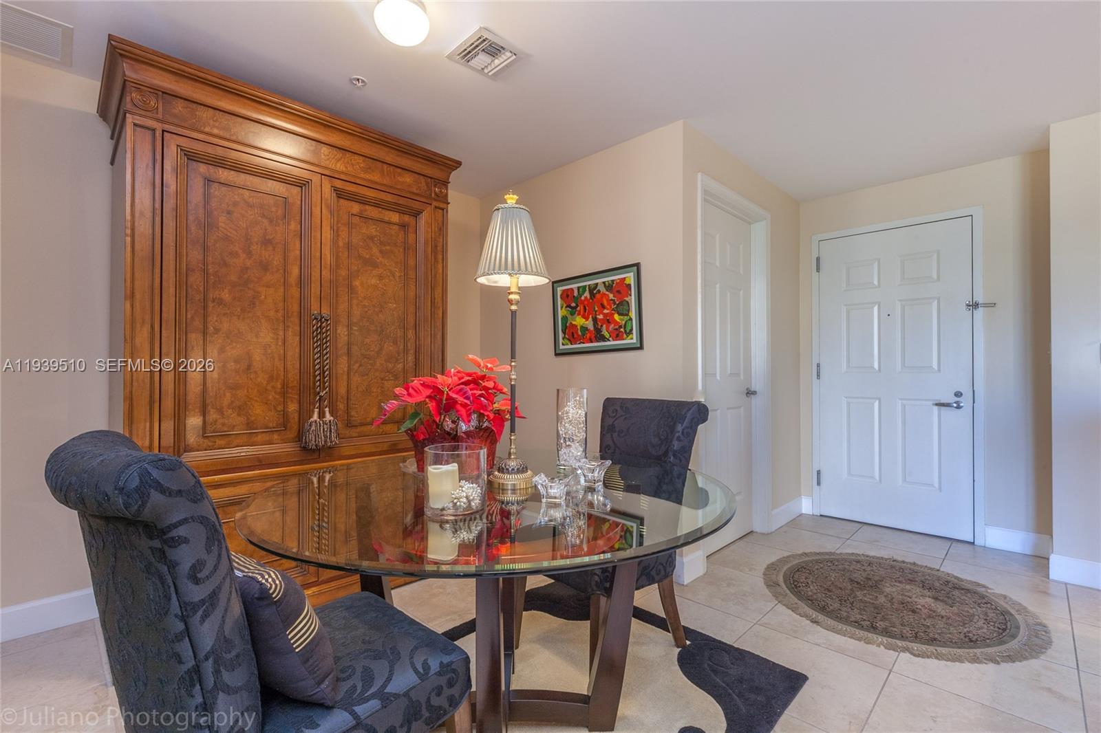 image 100 Andalusia Condo8