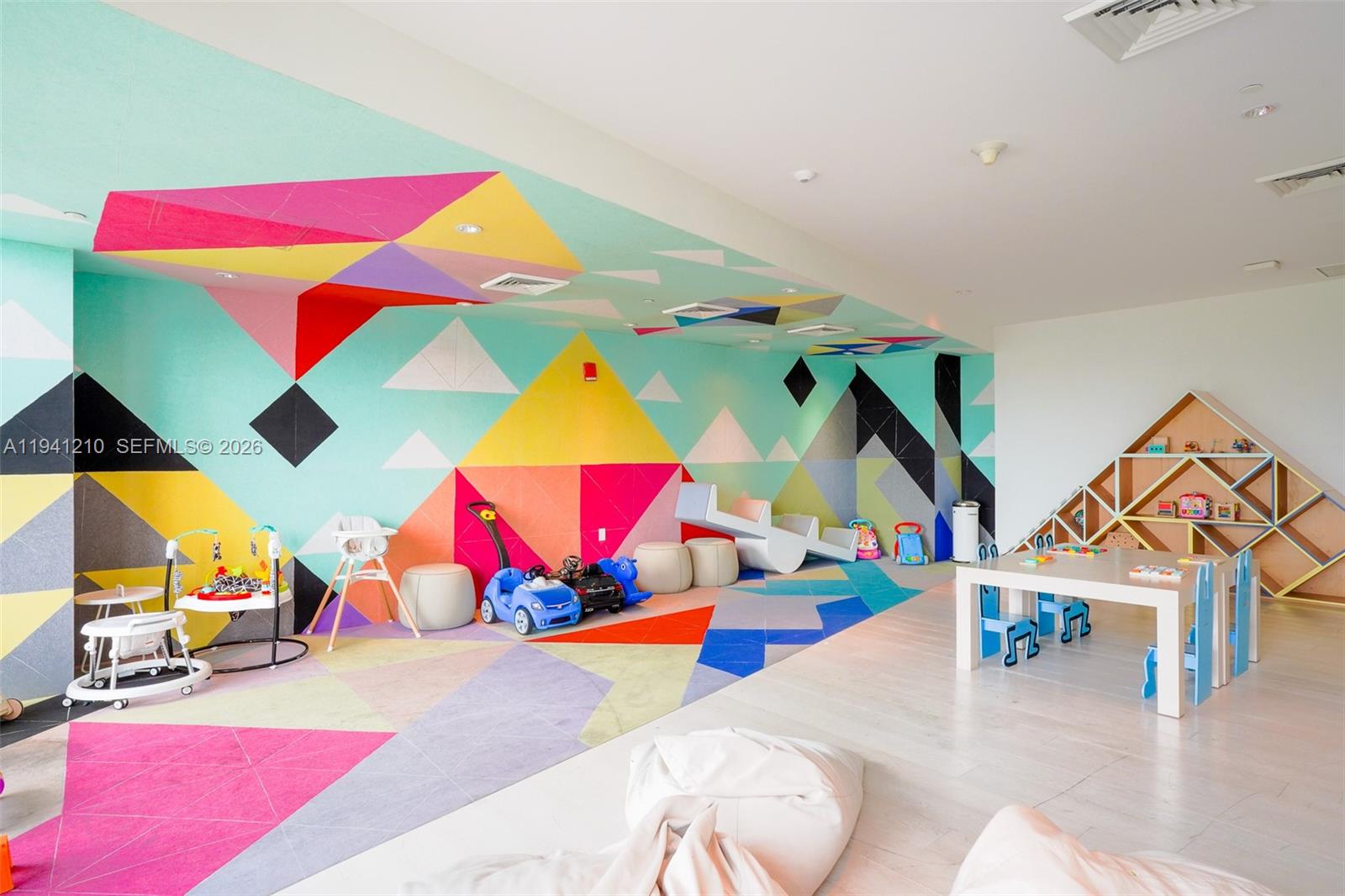 image Hyde Midtown38