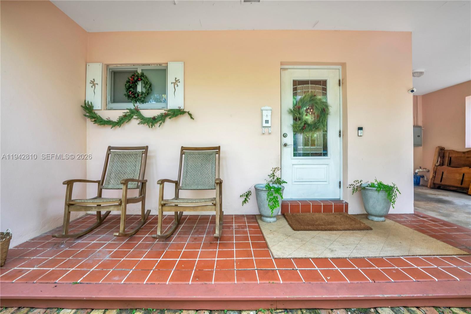 2496-2490 Abaco Ave Miami, FL 33133