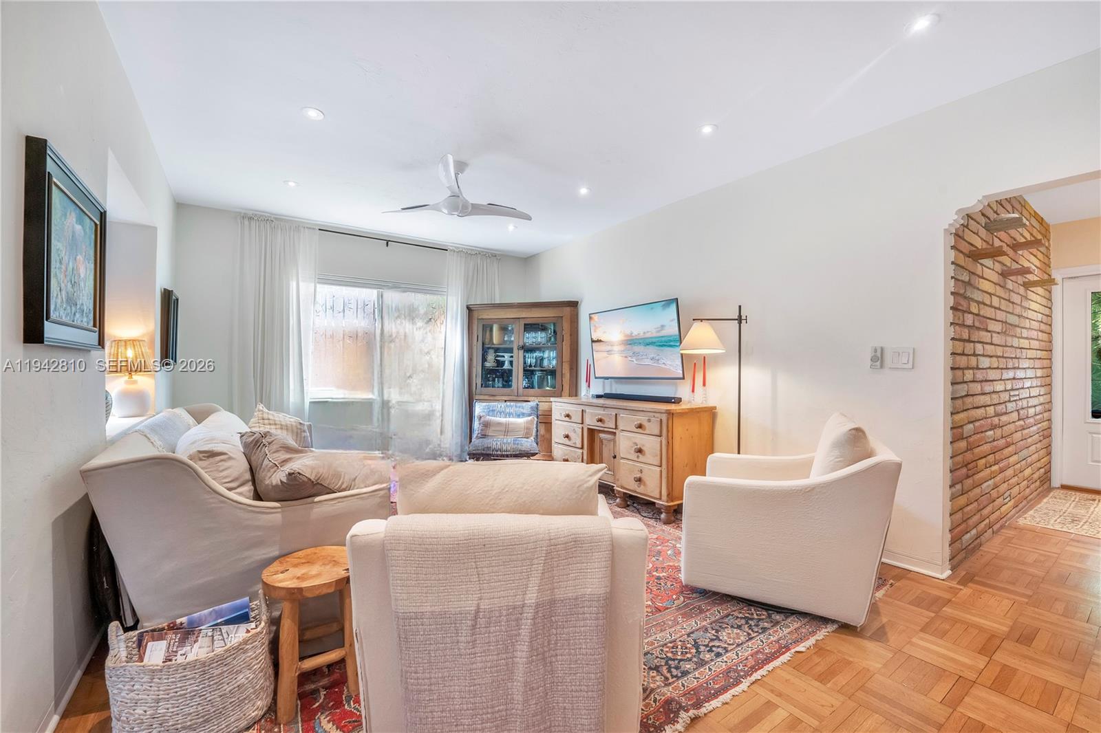 2496-2490 Abaco Ave Miami, FL 33133