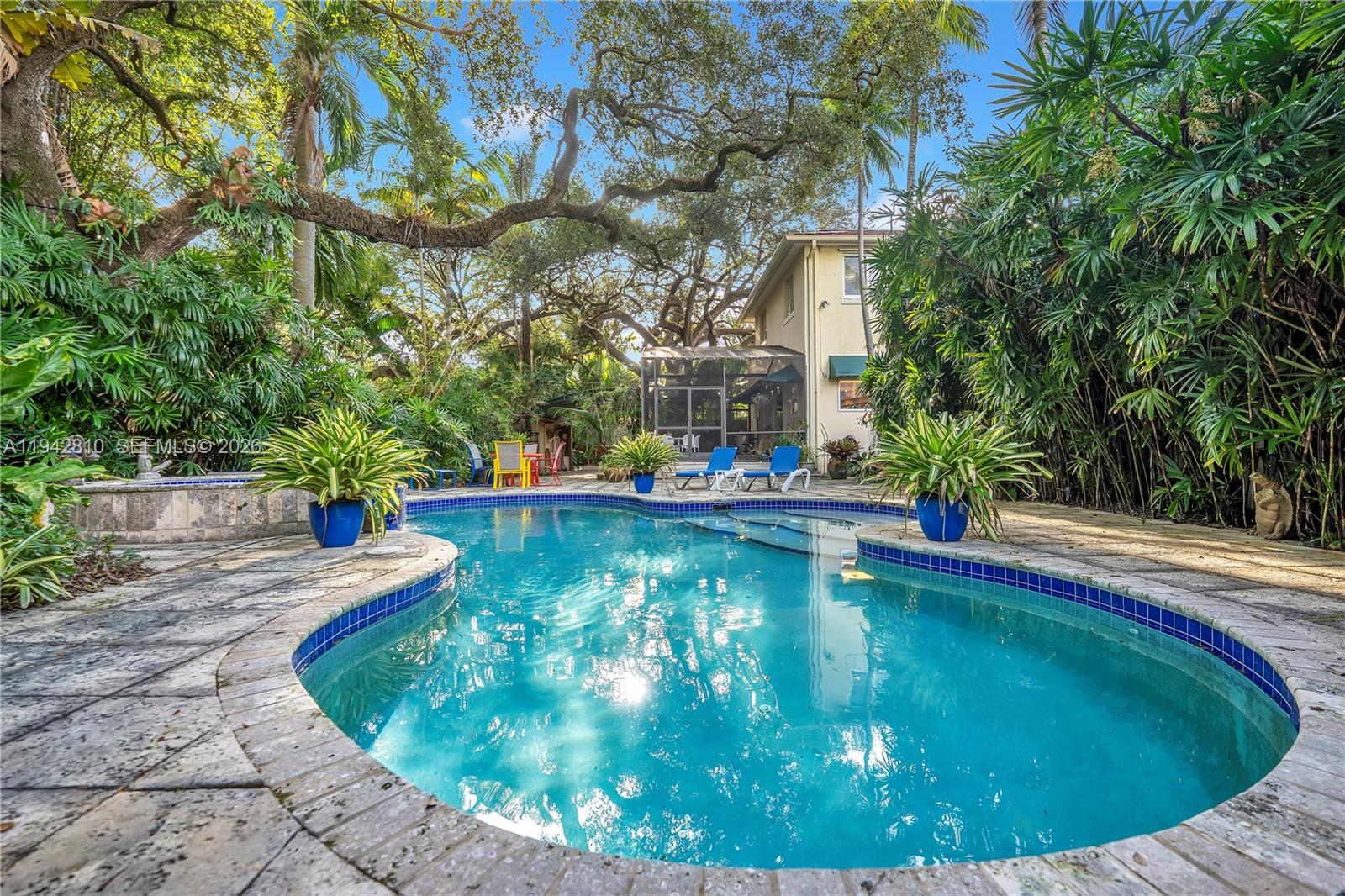 2496-2490 Abaco Ave Miami, FL 33133