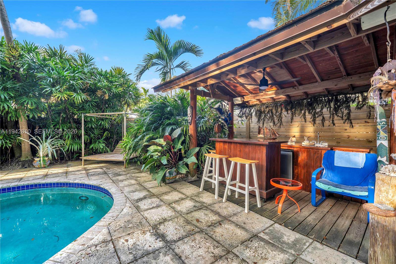 2496-2490 Abaco Ave Miami, FL 33133