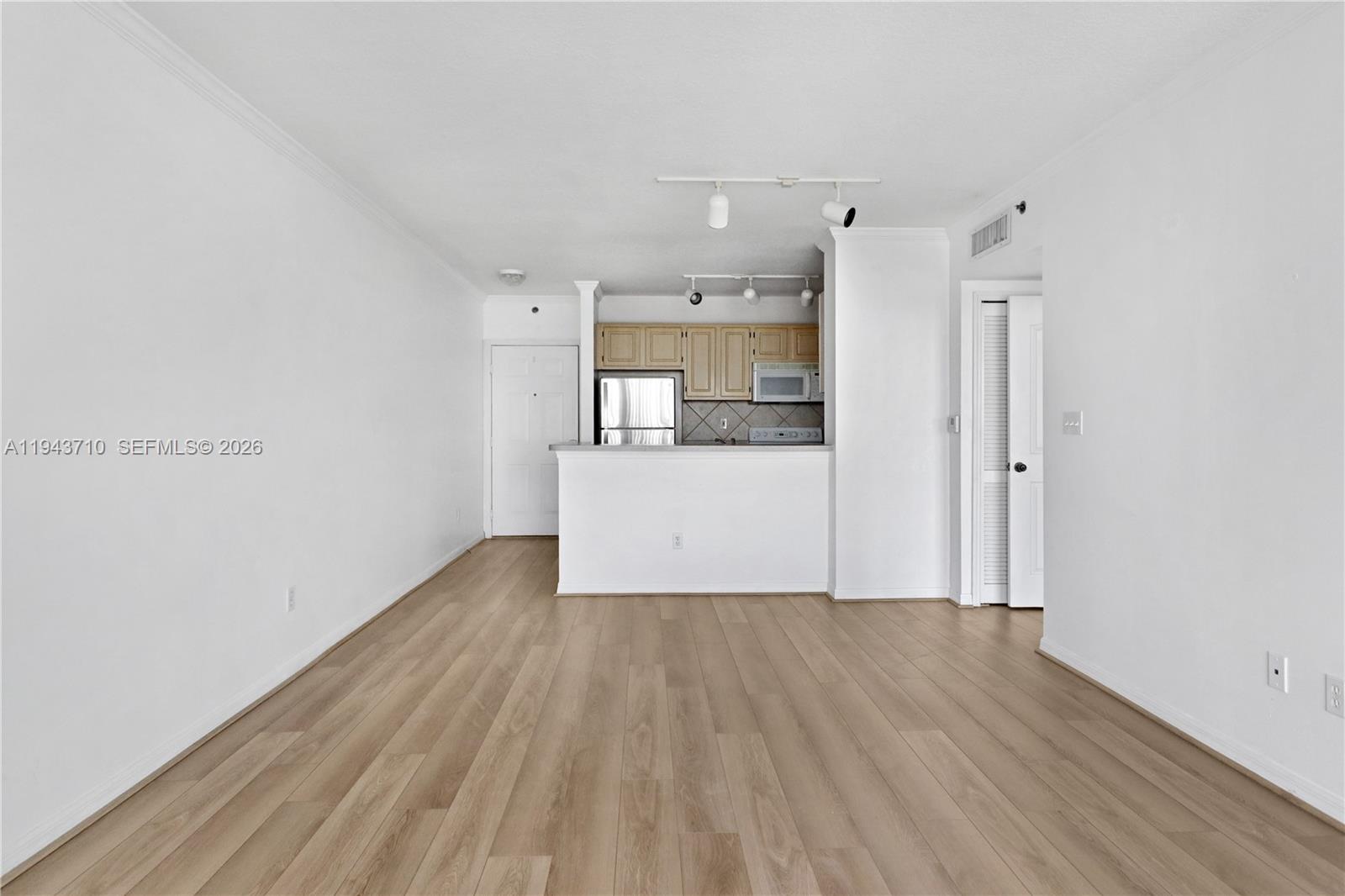 2665 SW 37th Ave #908 Miami, FL 33133