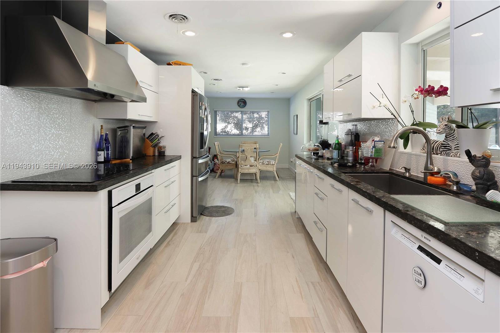 6221 SW 65th Ave South Miami, FL 33143