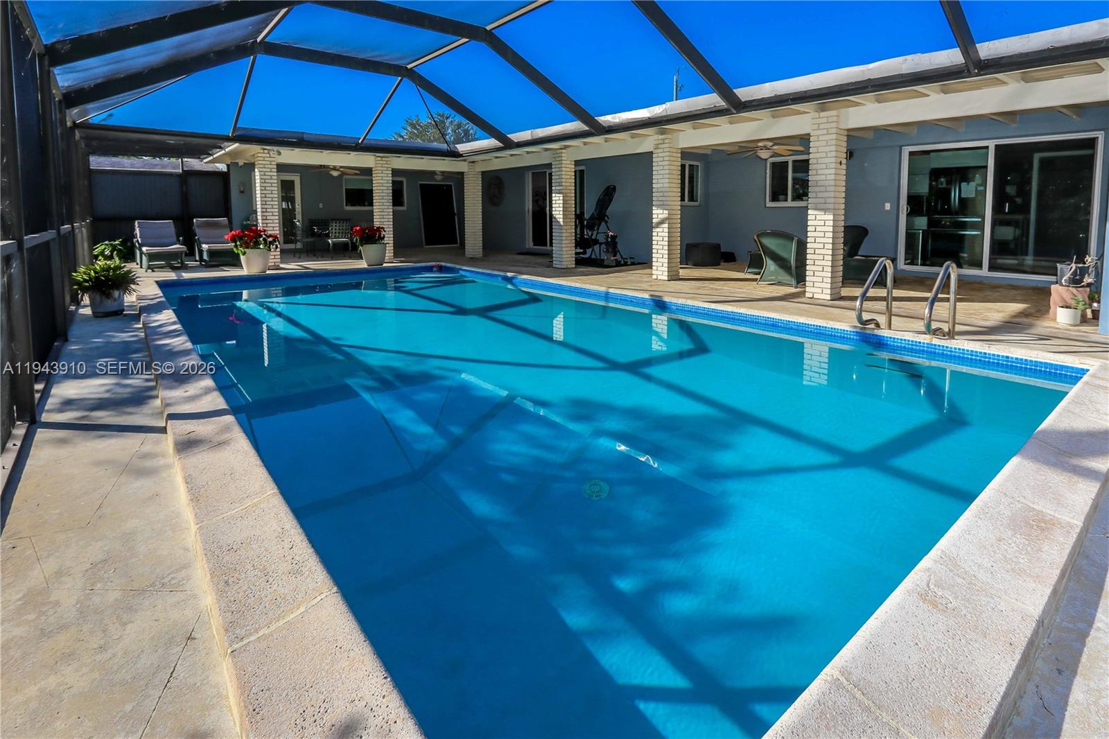 6221 SW 65th Ave South Miami, FL 33143