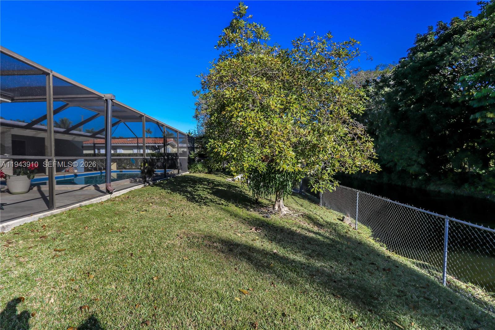 6221 SW 65th Ave South Miami, FL 33143