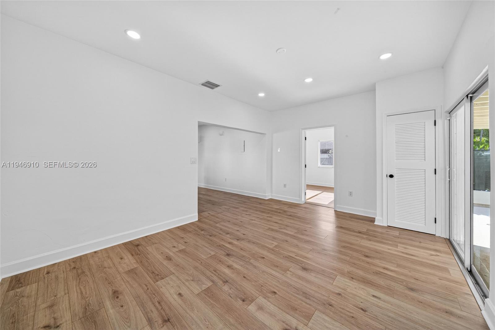 426 SW 26th Rd Miami, FL 33129