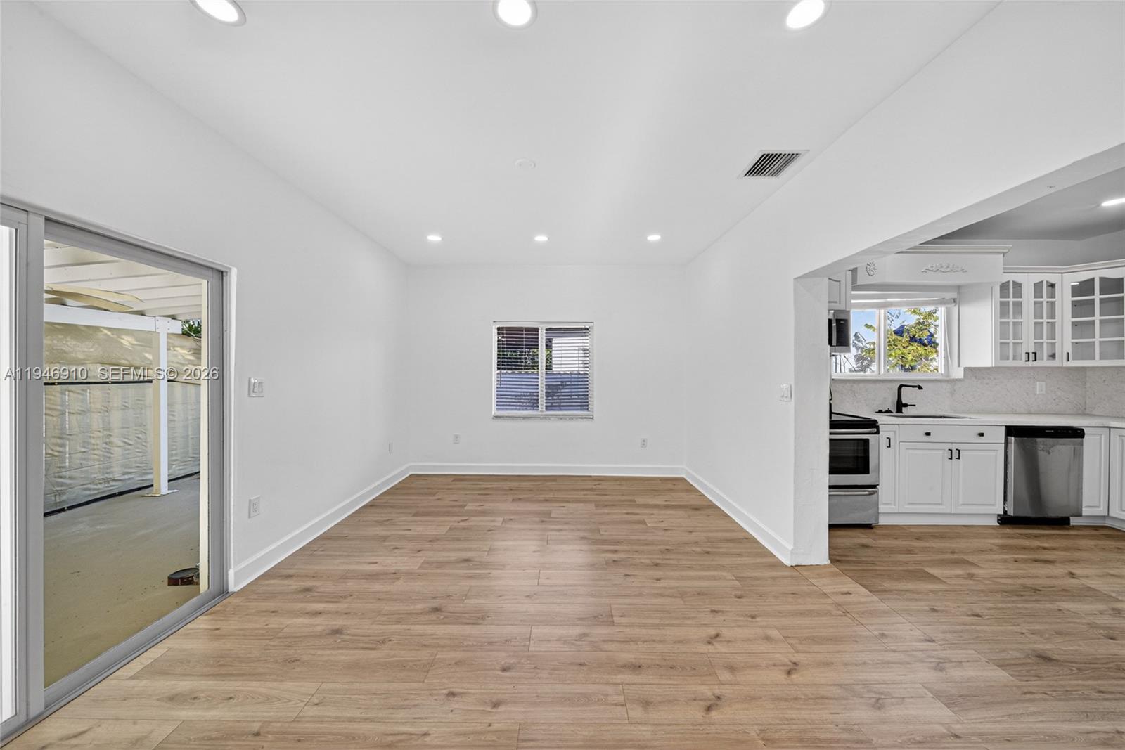 426 SW 26th Rd Miami, FL 33129