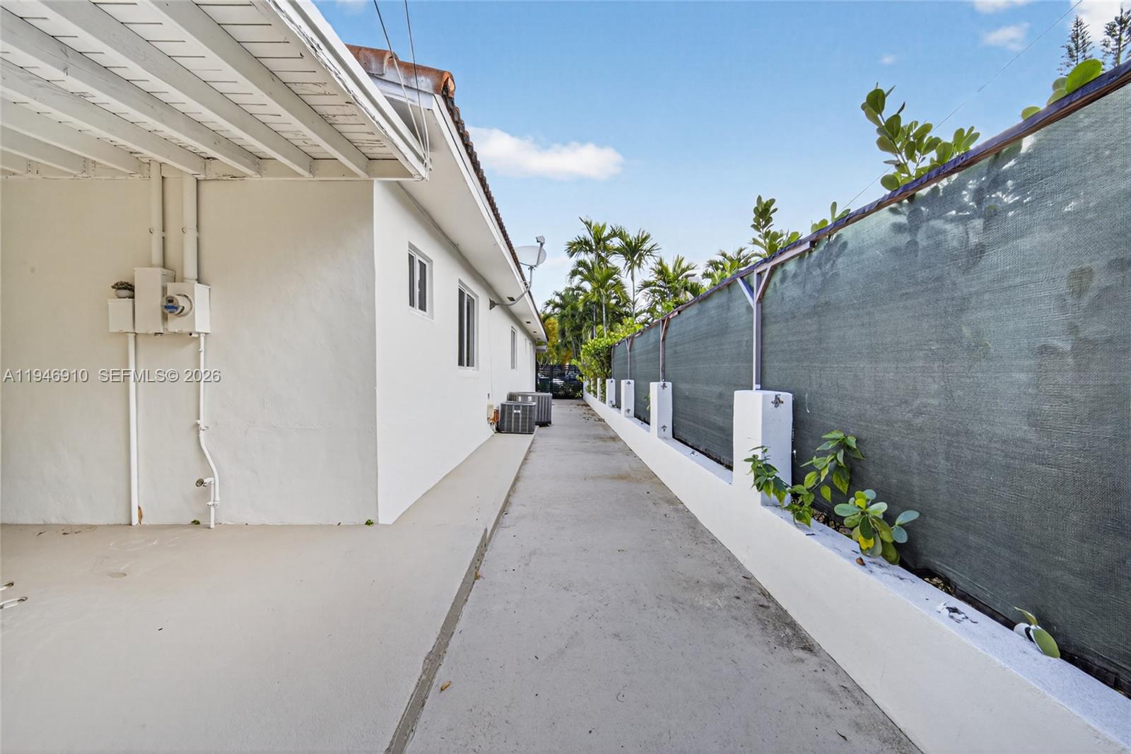 426 SW 26th Rd Miami, FL 33129