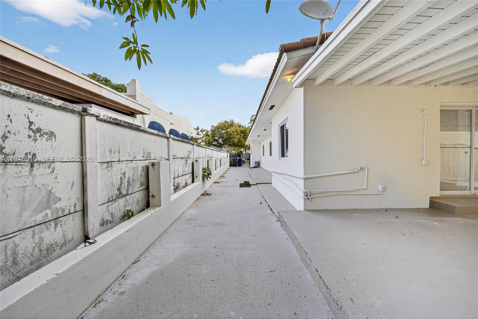 426 SW 26th Rd Miami, FL 33129