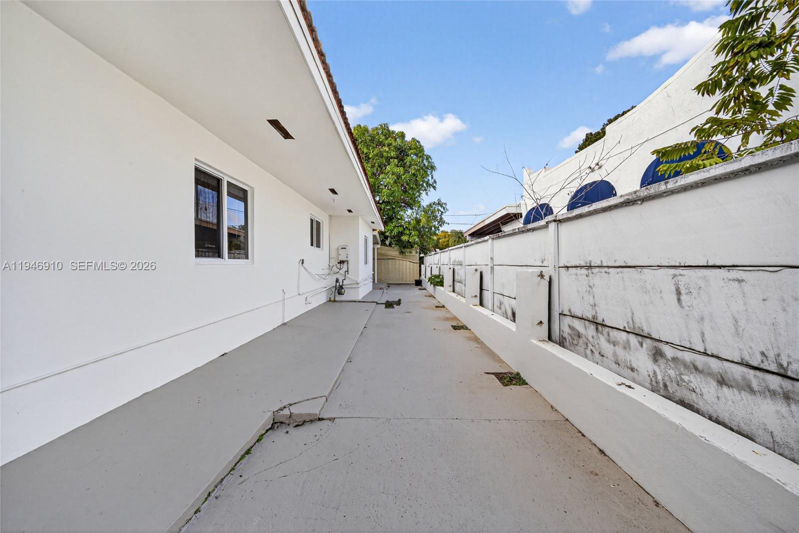 426 SW 26th Rd Miami, FL 33129