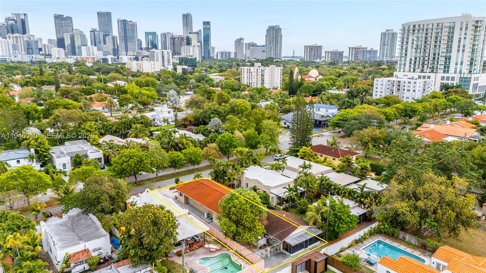 426 SW 26th Rd Miami, FL 33129