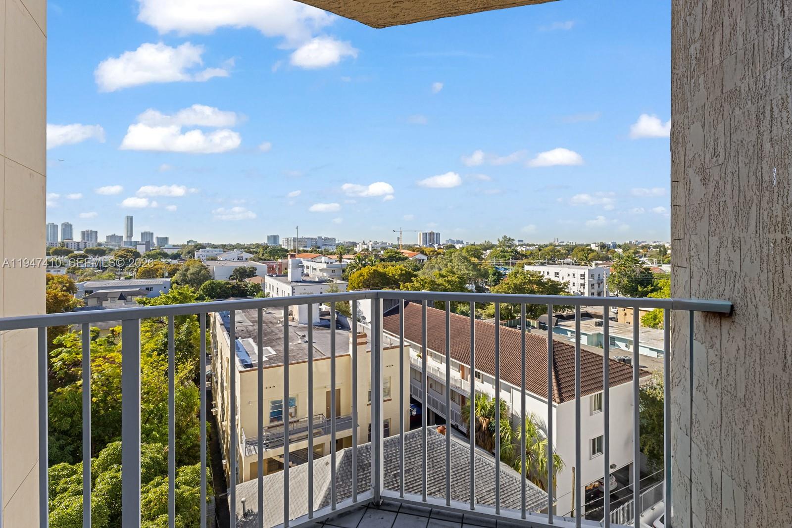 102 SW 6th Ave #605 Miami, FL 33130