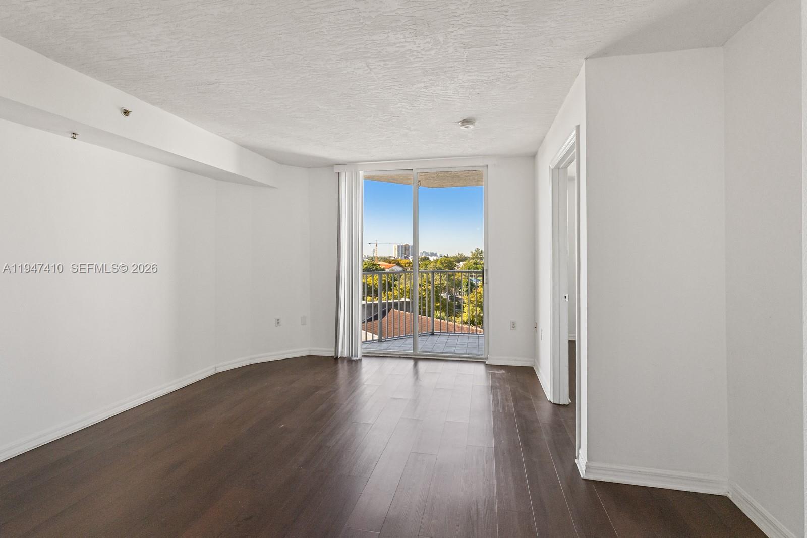 102 SW 6th Ave #605 Miami, FL 33130