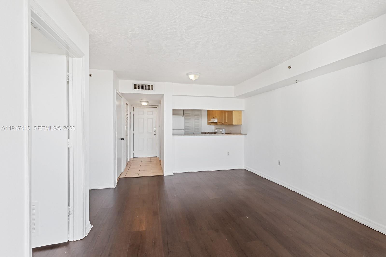 102 SW 6th Ave #605 Miami, FL 33130