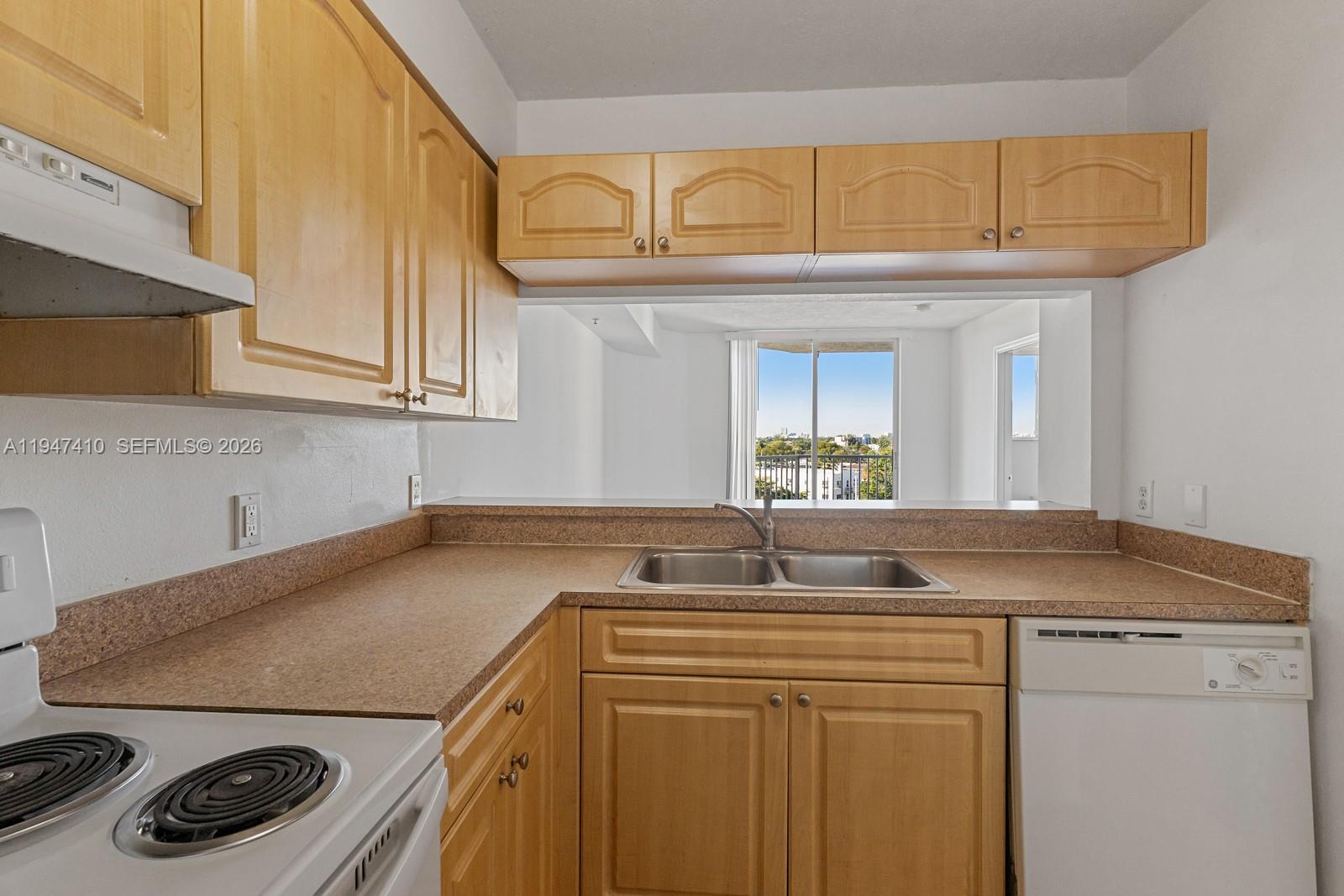 102 SW 6th Ave #605 Miami, FL 33130