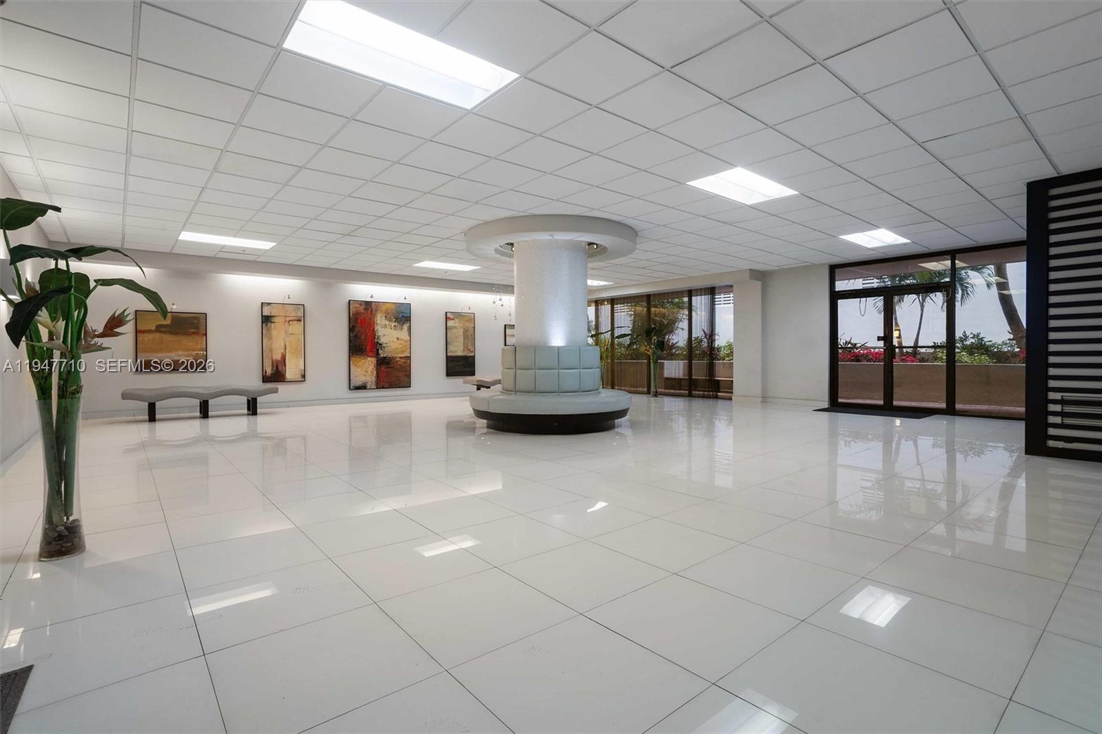 1623 Collins Ave #812 Miami Beach, FL 33139