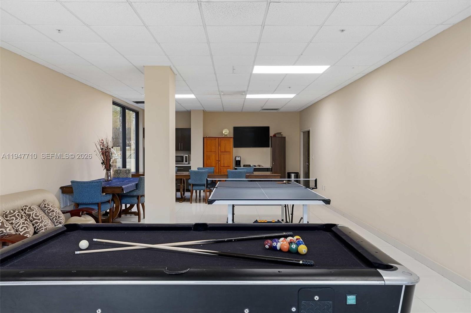 1623 Collins Ave #812 Miami Beach, FL 33139