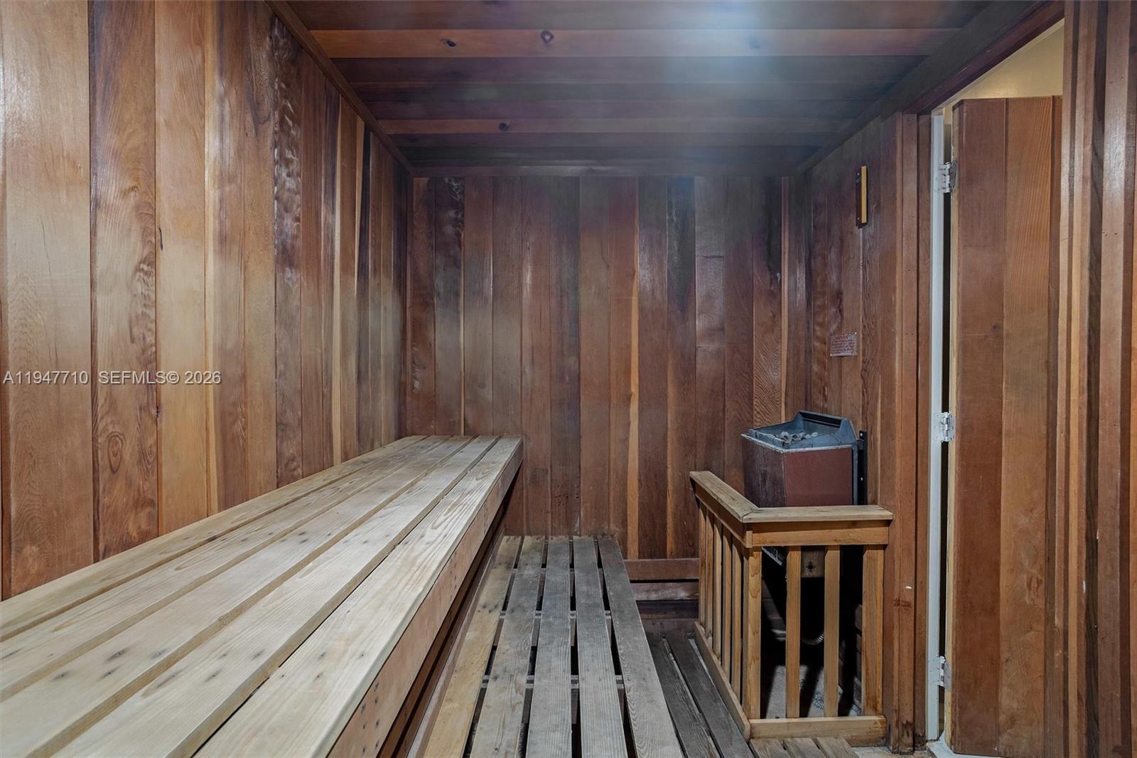 1623 Collins Ave #812 Miami Beach, FL 33139