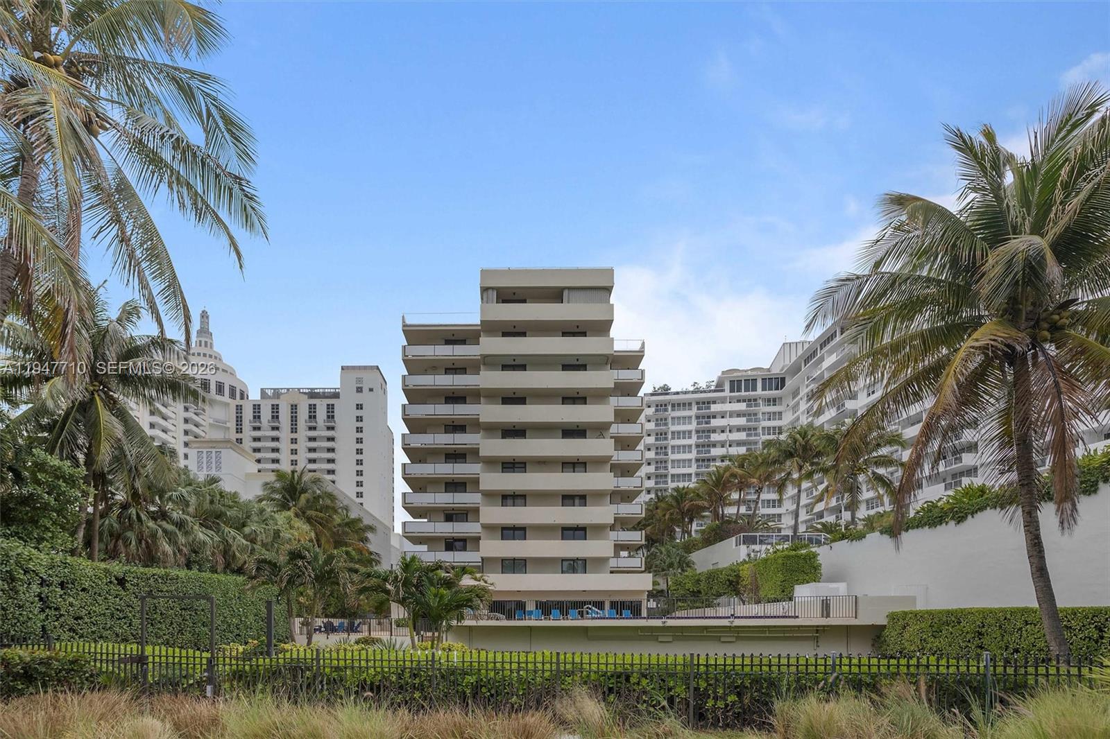 1623 Collins Ave #812 Miami Beach, FL 33139