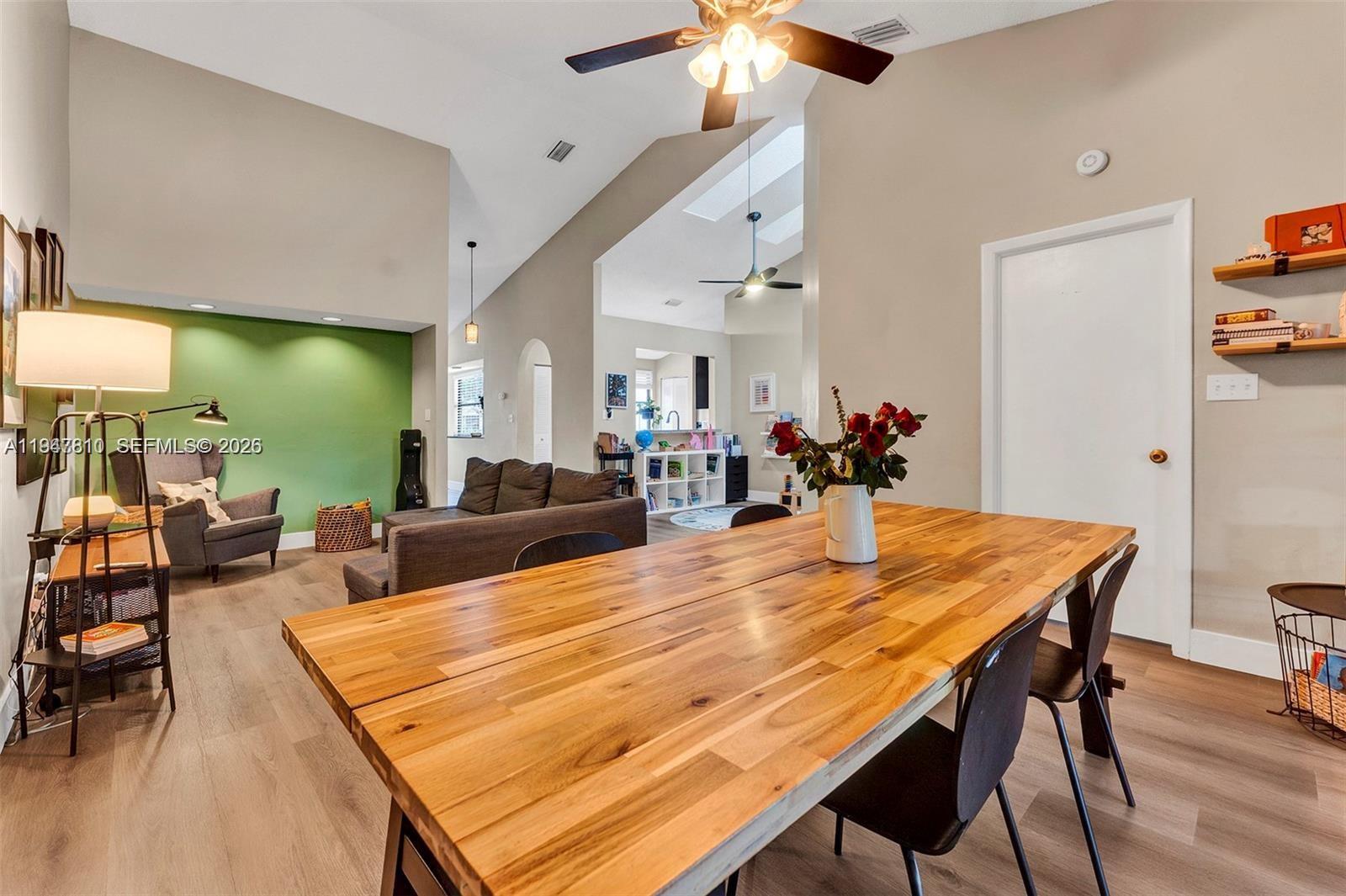 123 NW 98th Ter Plantation, FL 33324