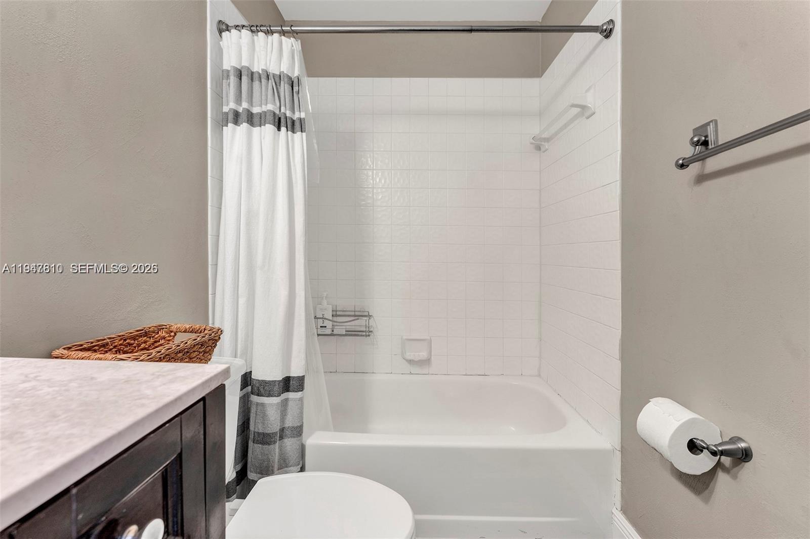 123 NW 98th Ter Plantation, FL 33324