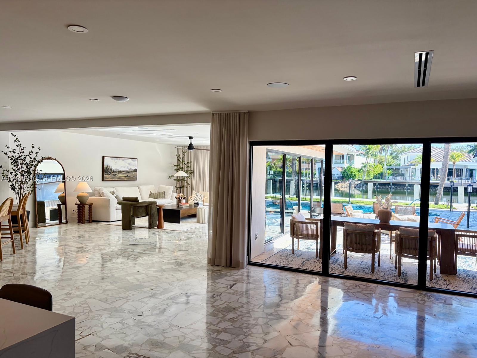 1201 Diplomat Pkwy Hollywood, FL 33019