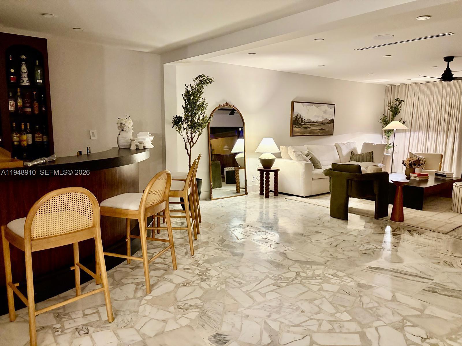 1201 Diplomat Pkwy Hollywood, FL 33019