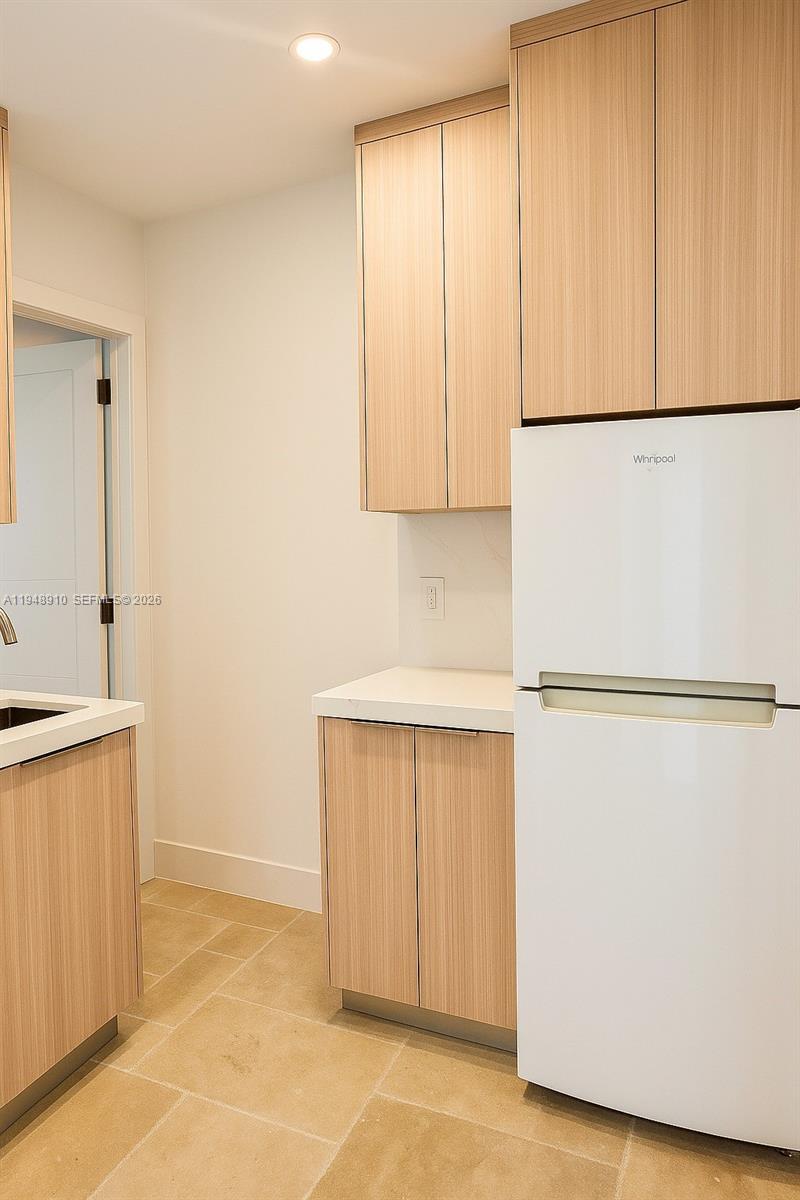 1201 Diplomat Pkwy Hollywood, FL 33019