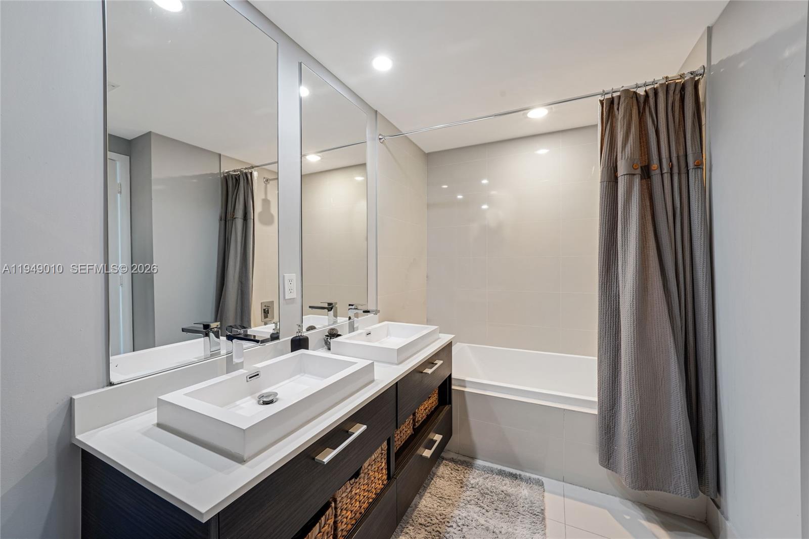 image Brickell Heights8