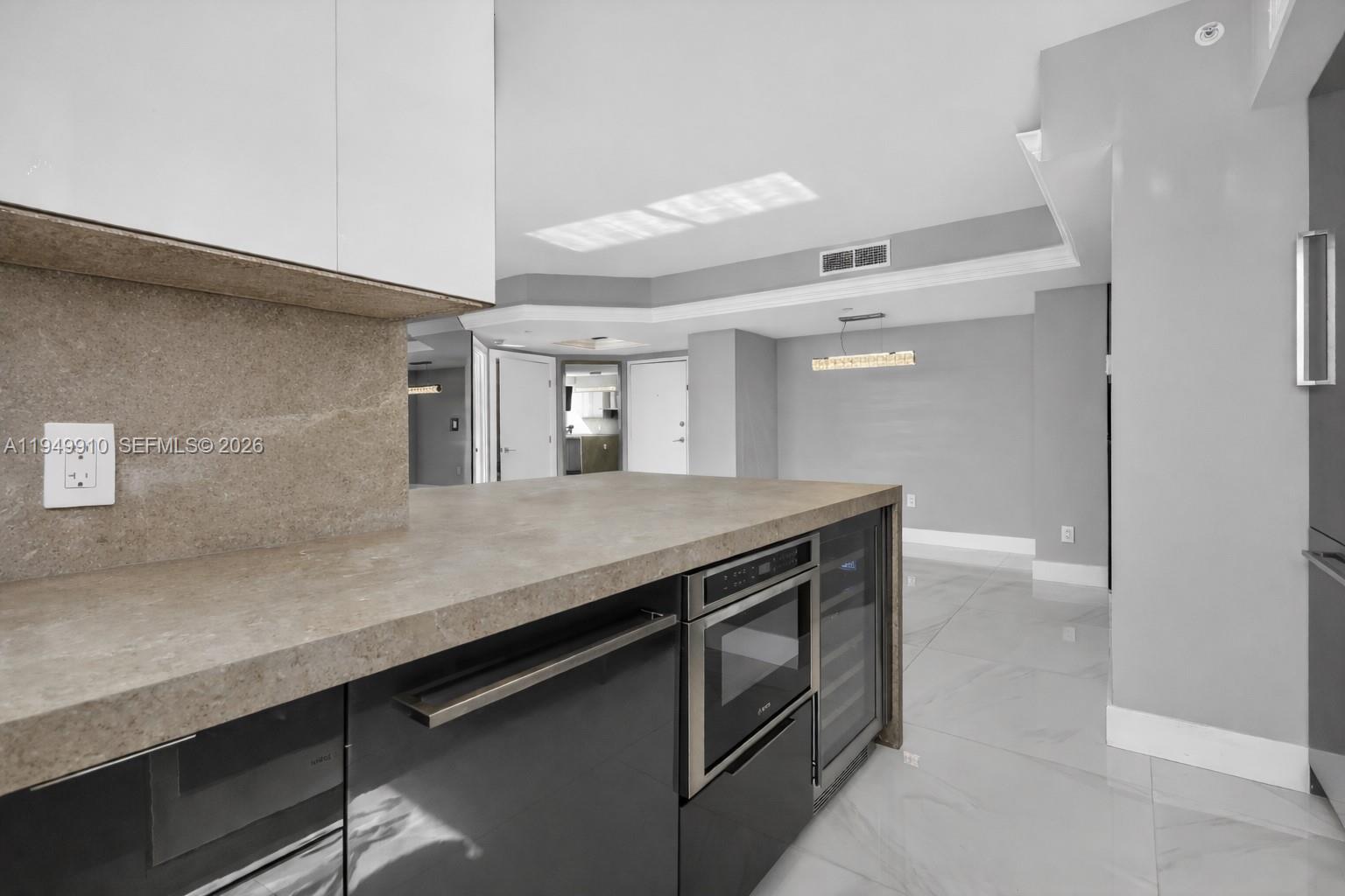 image The Waverly at South Beach10