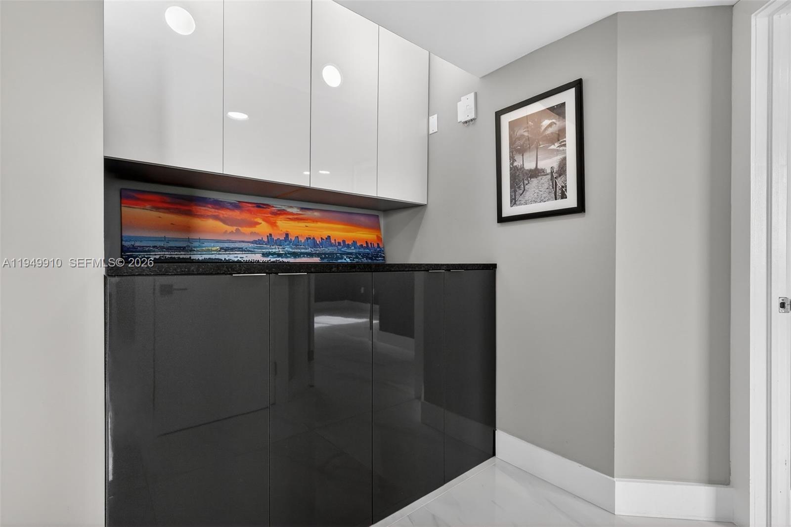 image The Waverly at South Beach12