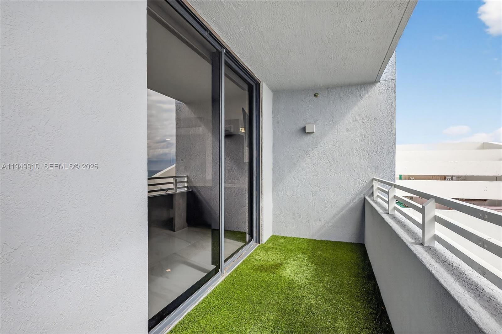 image The Waverly at South Beach24