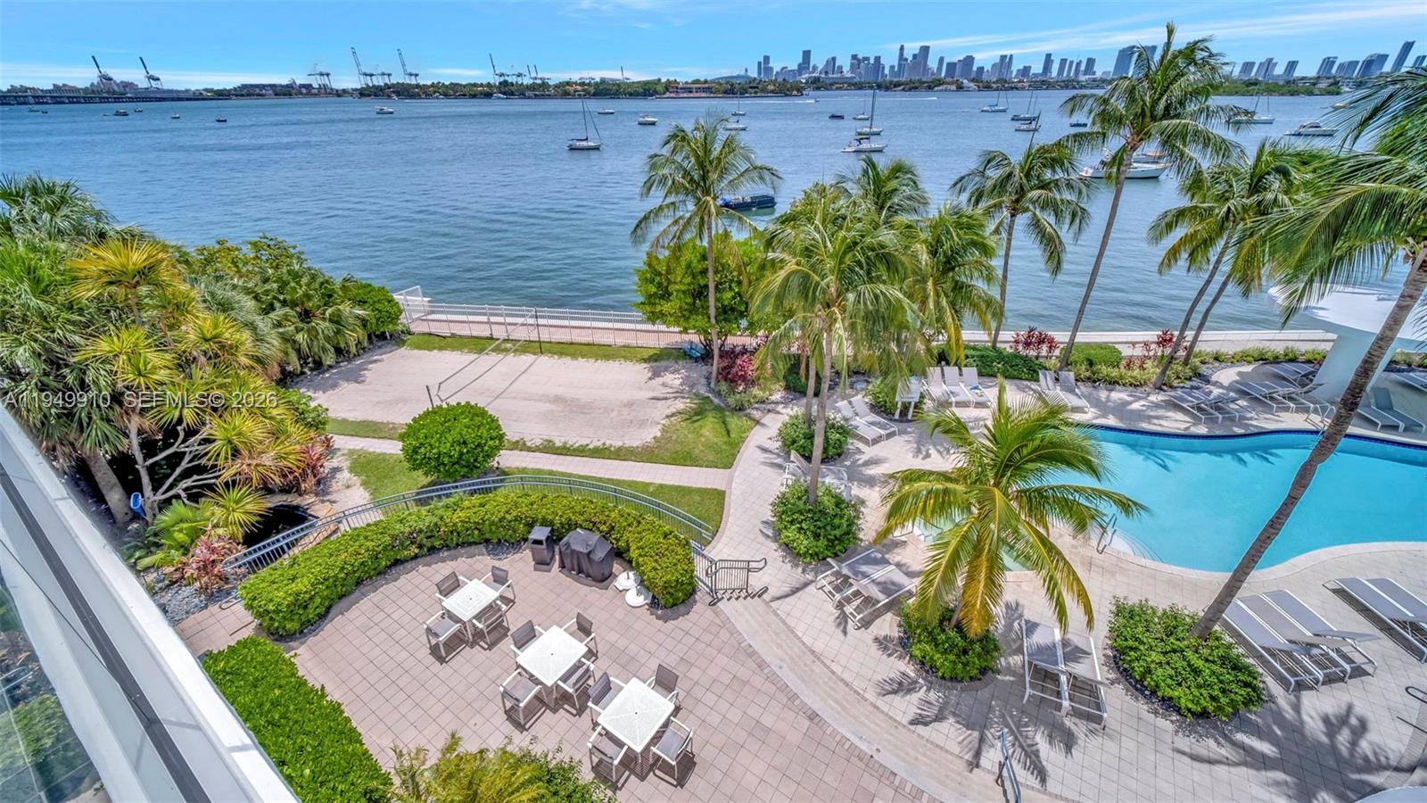 image The Waverly at South Beach42