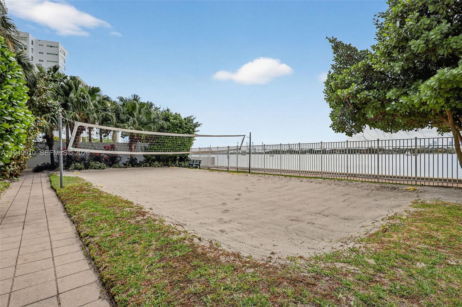 image The Waverly at South Beach43