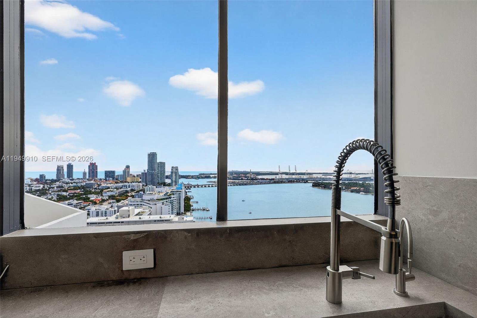 image The Waverly at South Beach7