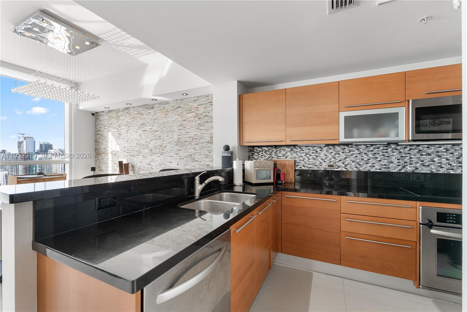 image Vizcayne North24