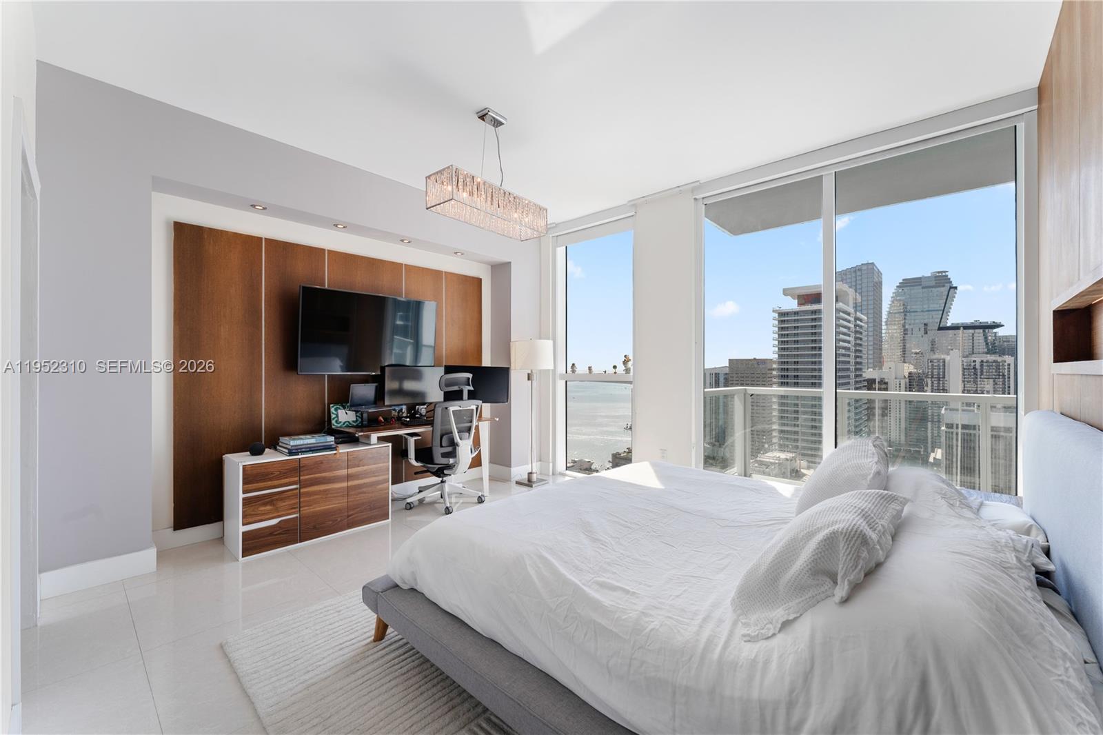 image Vizcayne North30