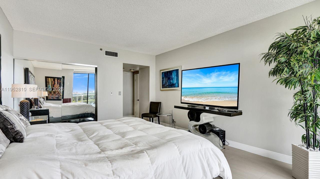 20281 E Country Clb Dr #809 Aventura, FL 33180