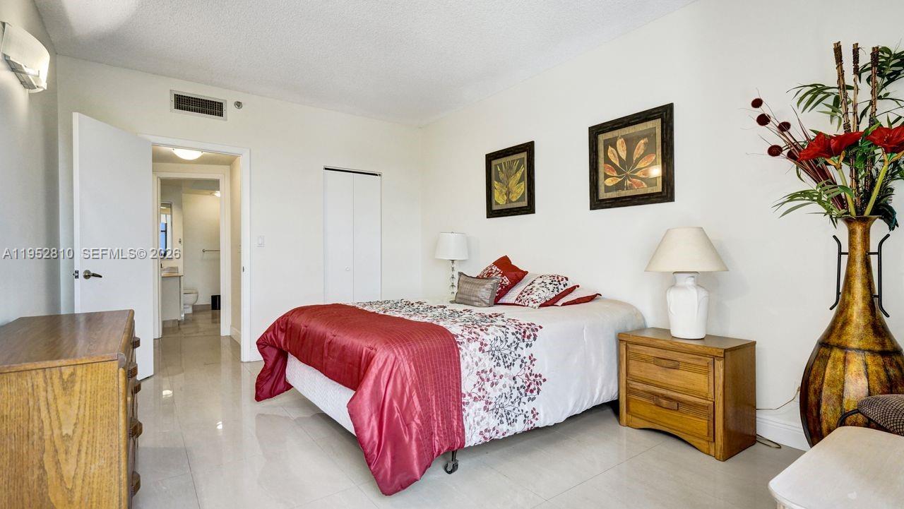 20281 E Country Clb Dr #809 Aventura, FL 33180